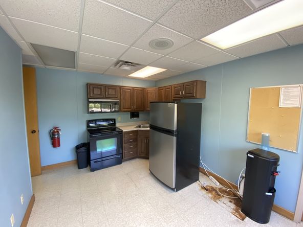 6418 Lima Rd, Fort Wayne, IN 46818